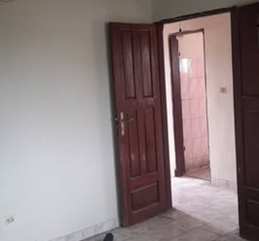 Appartement 2 chambres à louer à PK12, marché