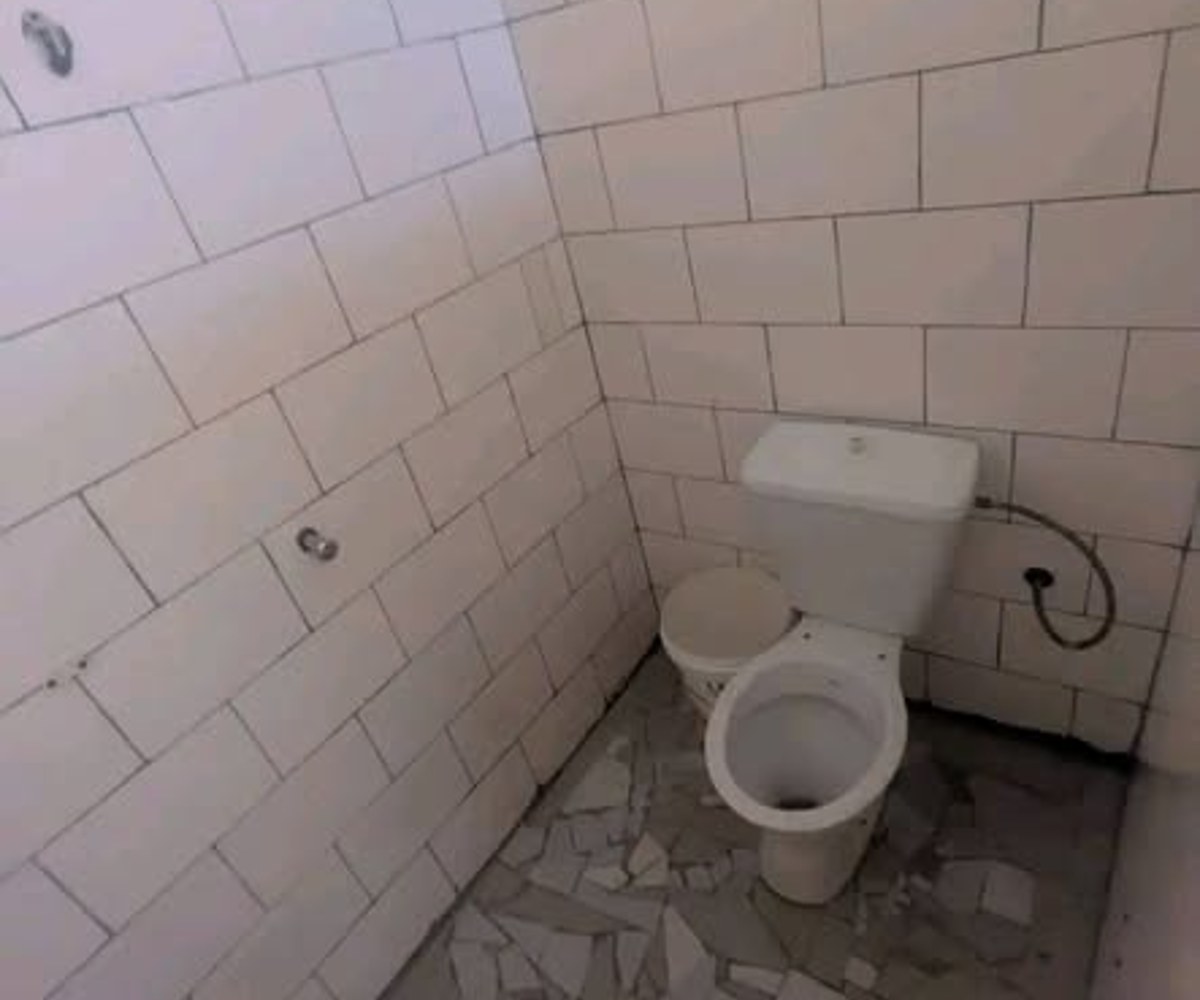 Chambre moderne à louer à Bonamoussadi - Carrefour Maçon