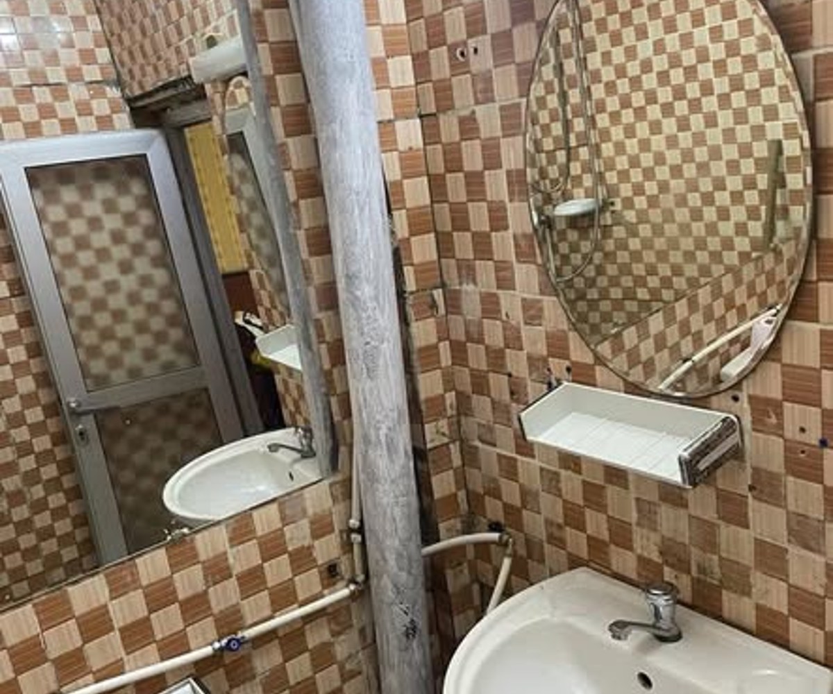 Chambre meublée à Bastos