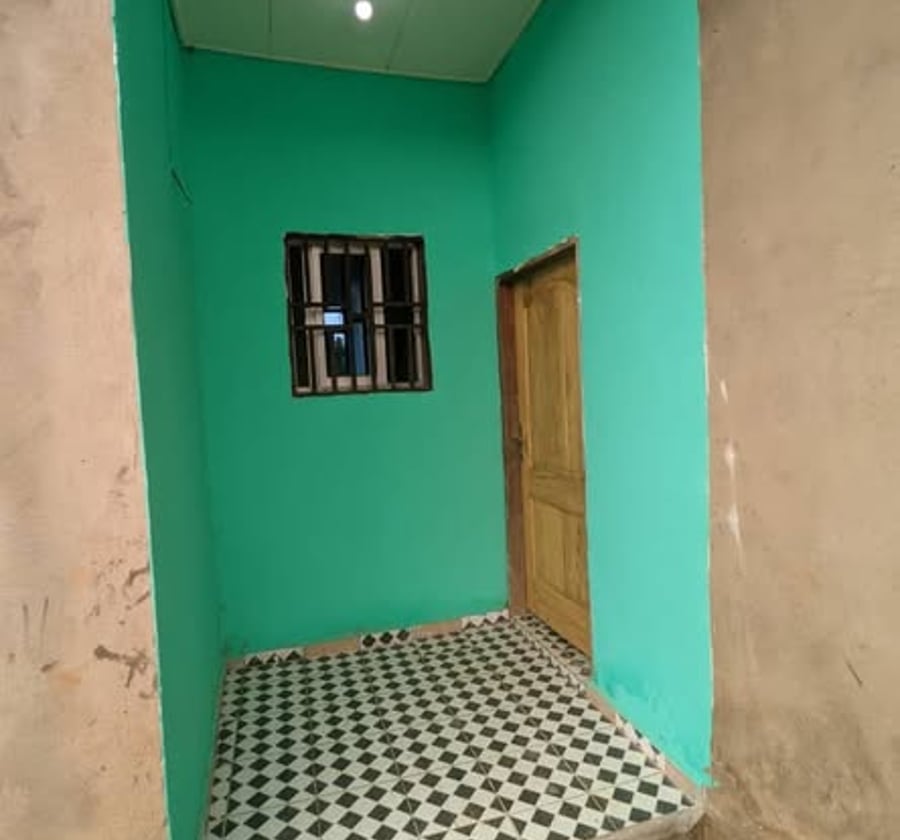 Vaste studio moderne 4 pièces – Nkolfoulou