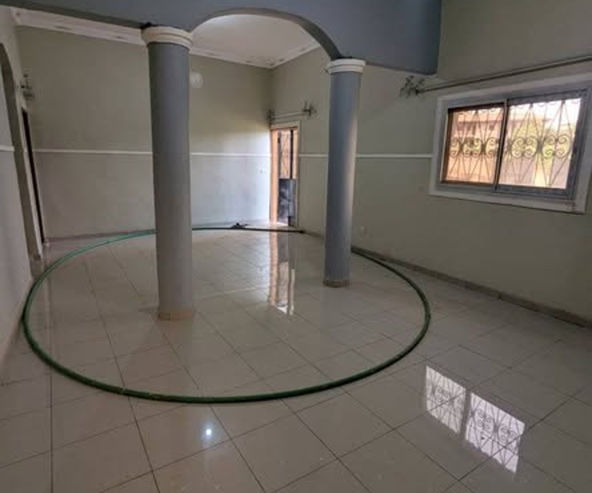 2 appartements neufs à louer – Nkolfoulou