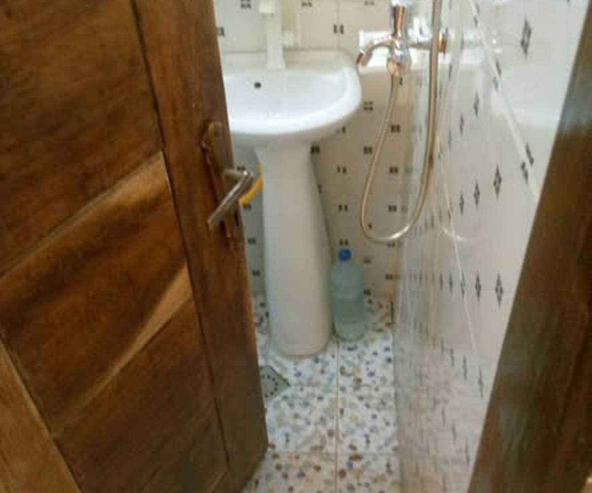 Chambre haut standing climatisée à louer - Kotto Bangue, Douala
