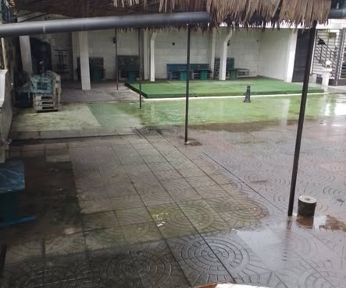 Studio moderne à Yassa - Axe lourd vers Japoma