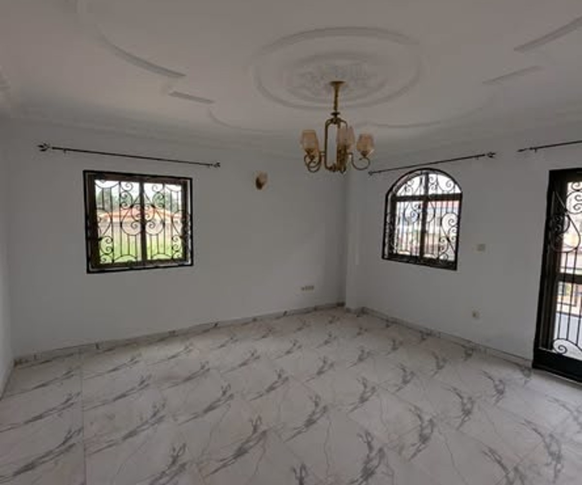 Bel appartement à louer - 2 chambres - Odza