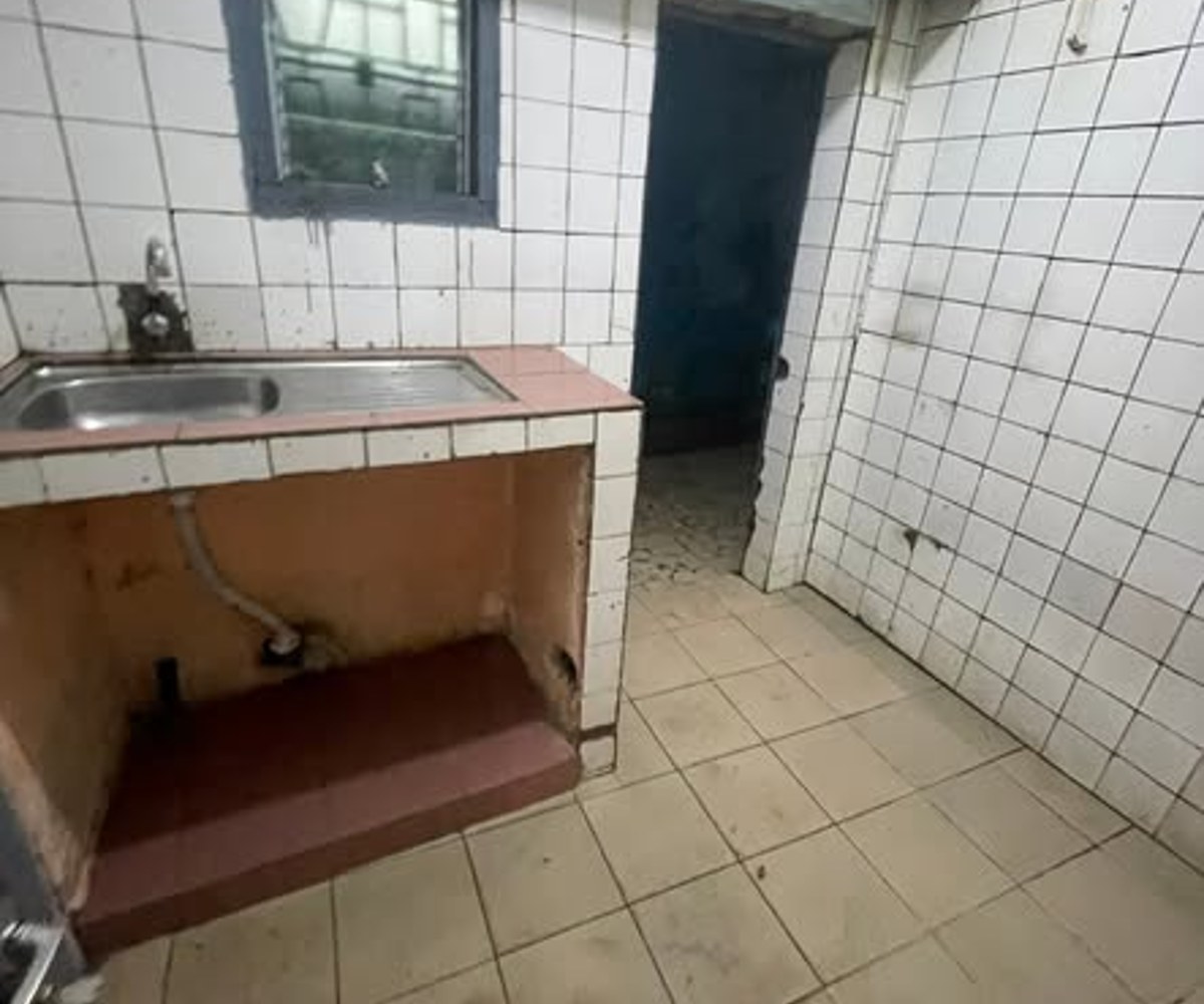 Appartement spacieux à louer à Etoudi - 90 000 FCFA/mois