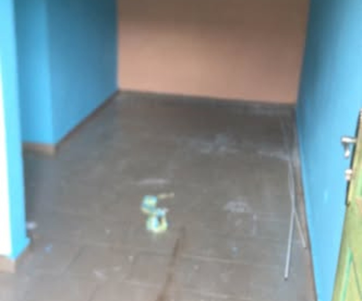 Chambres, studios et appartements à louer à Nkoabang