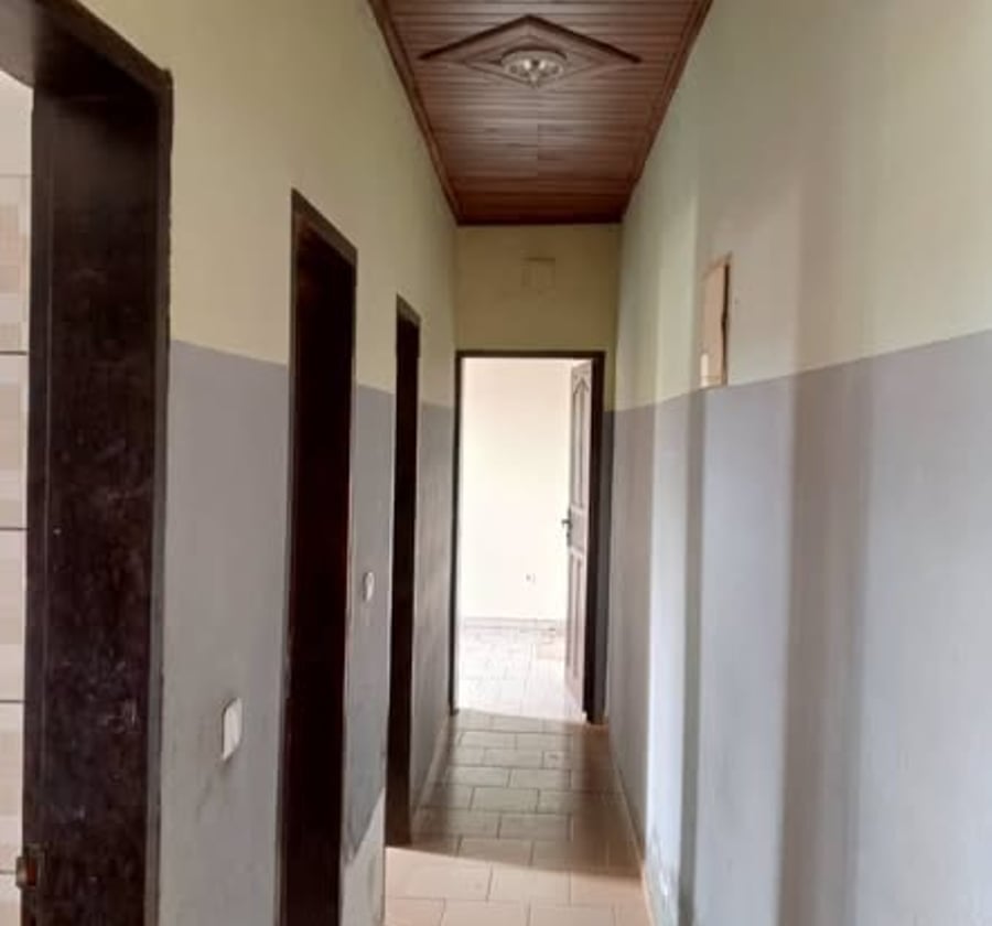 Appartement 2 chambres à louer - Essomba, Yaoundé