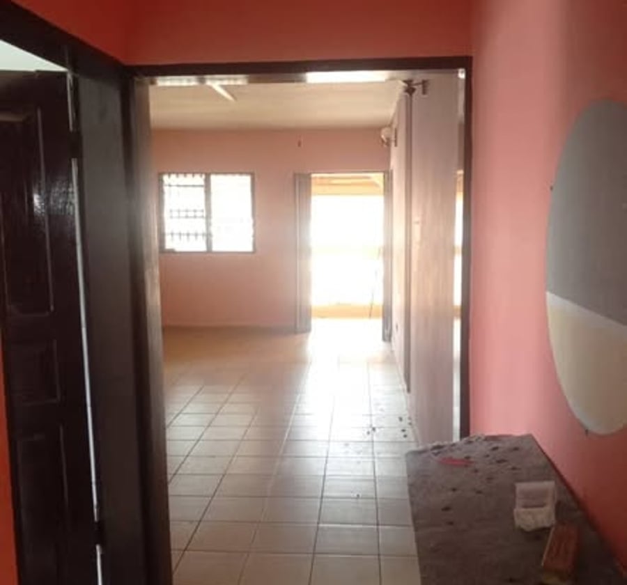 Appartement à louer – Fougeroles, Yaoundé