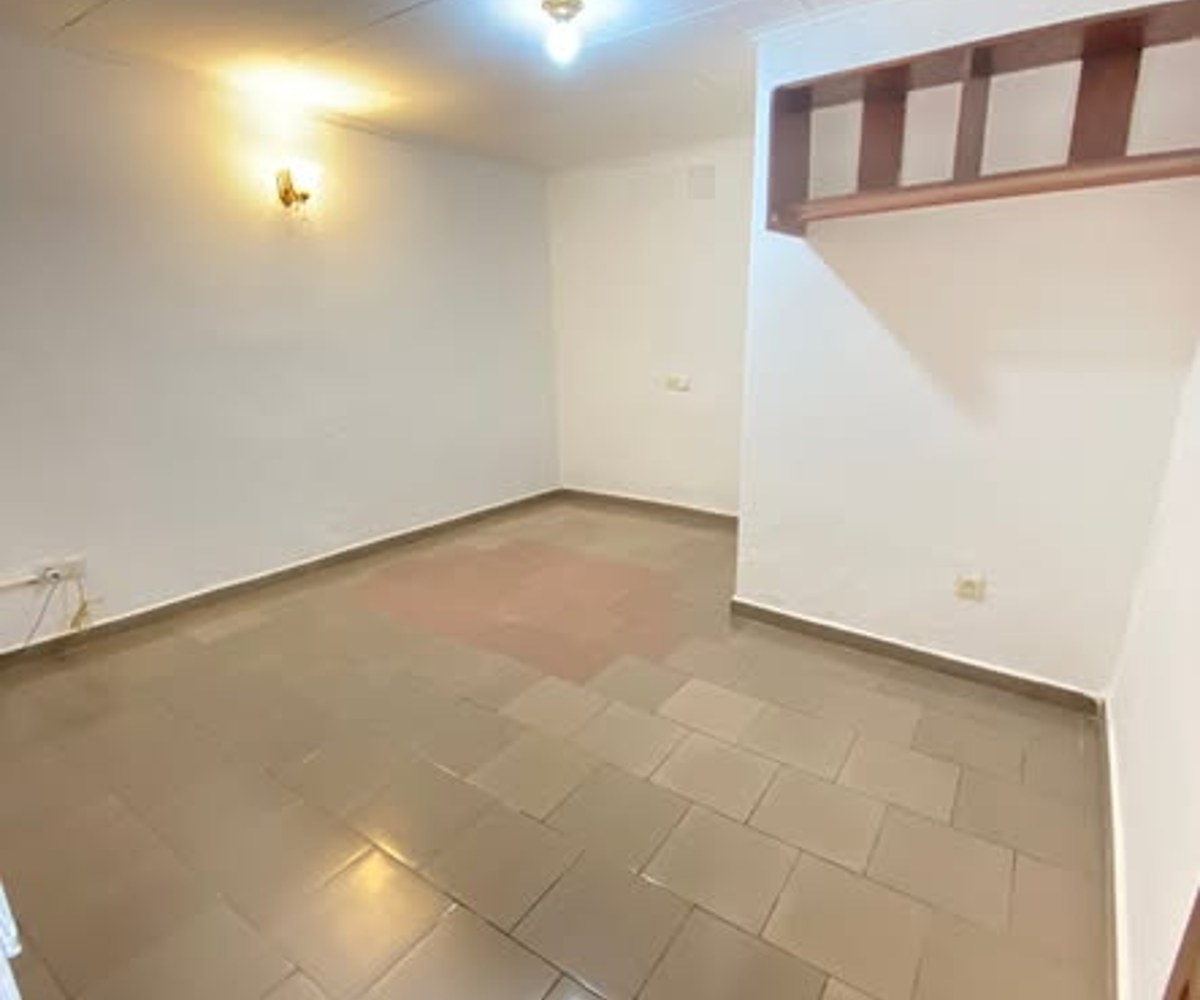 Chambre moderne à Biyem-Assi