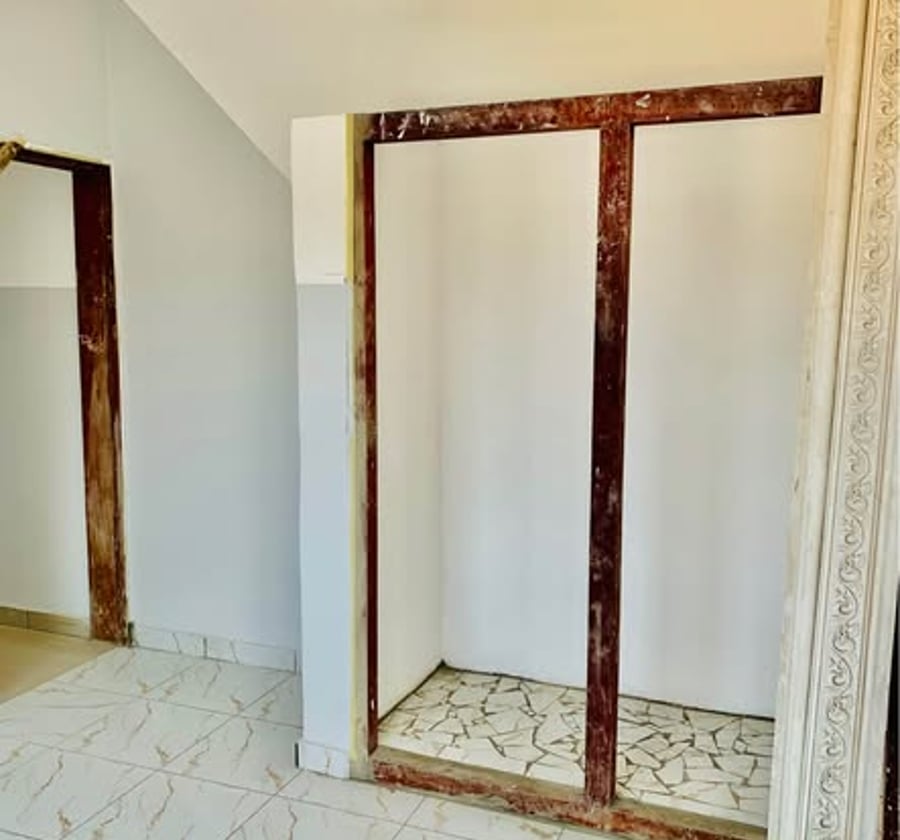 Studio moderne à louer Biyem-Assi