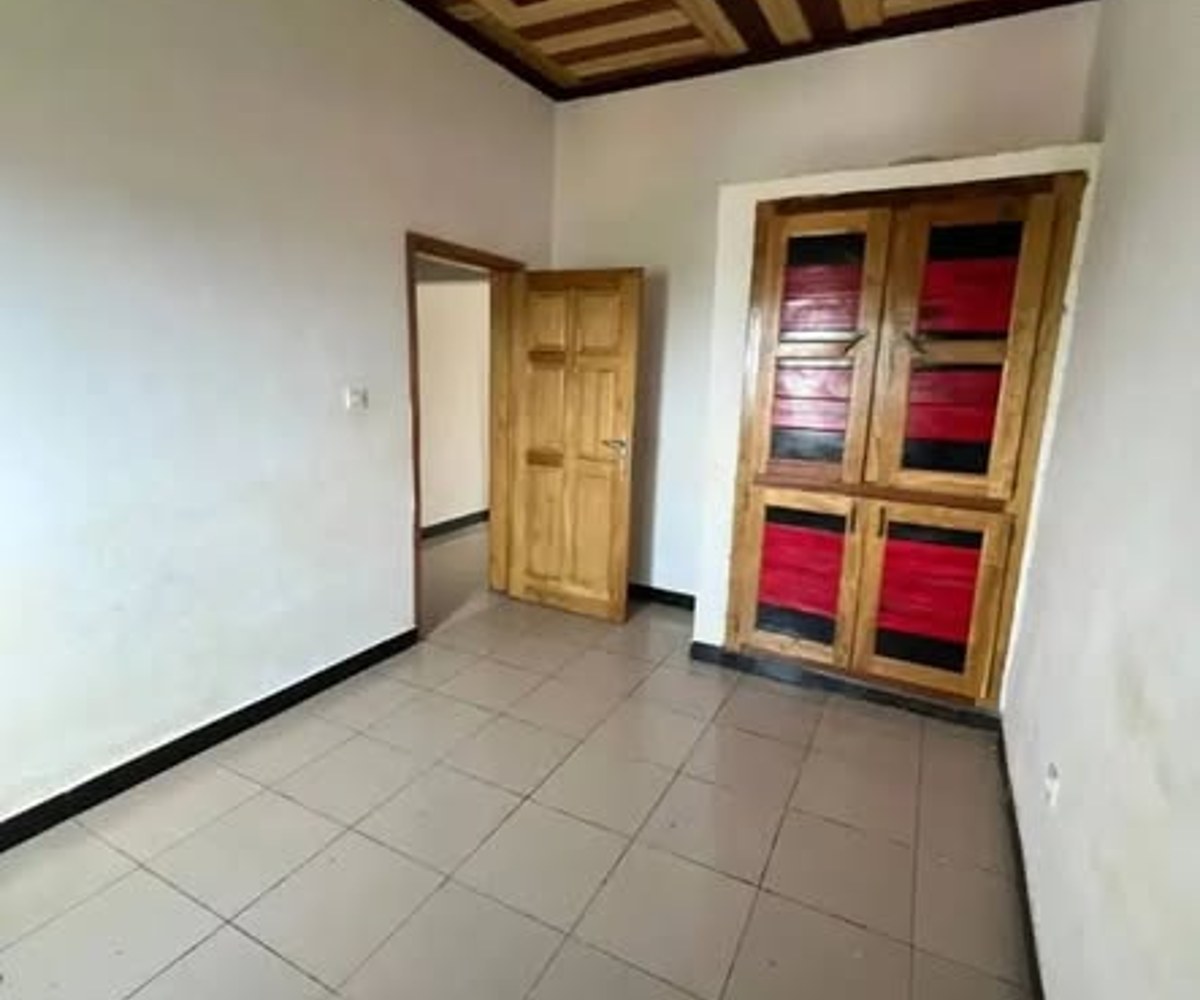 Studio moderne propre à louer à Ngousso