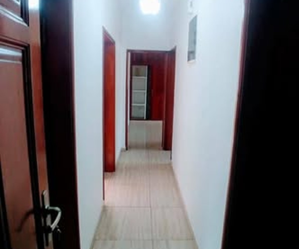 Appartement 3 chambres à louer à Bonapriso - 400 000 FCFA/mois