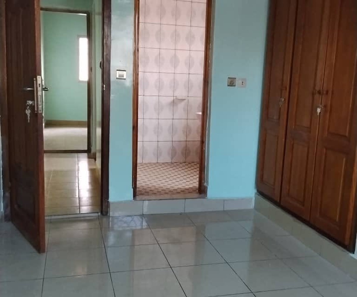 Villa à louer à Ahala, Yaoundé