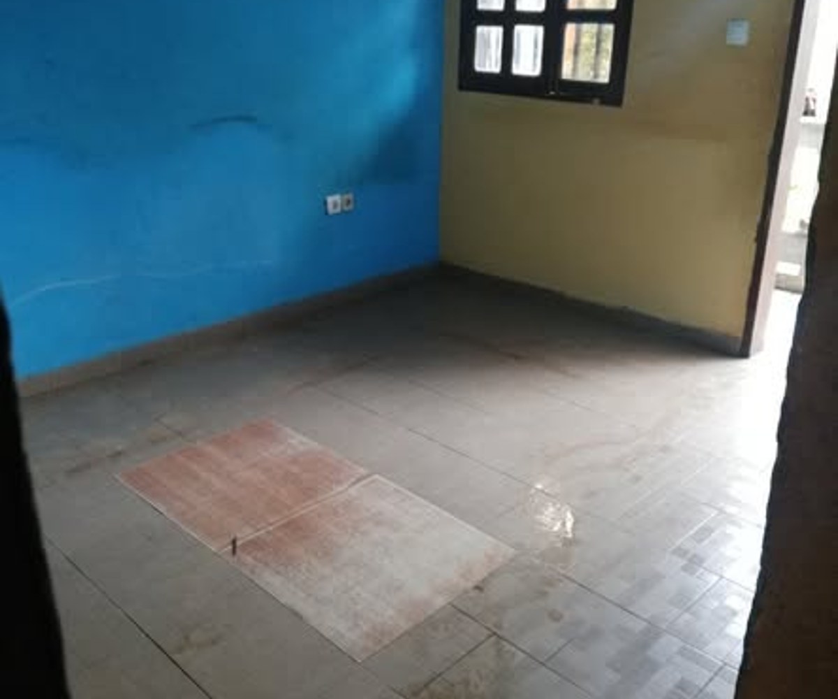 Studio moderne à louer à Odza