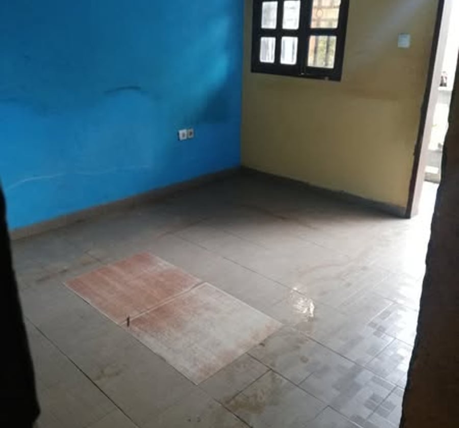 Studio moderne à louer à Odza