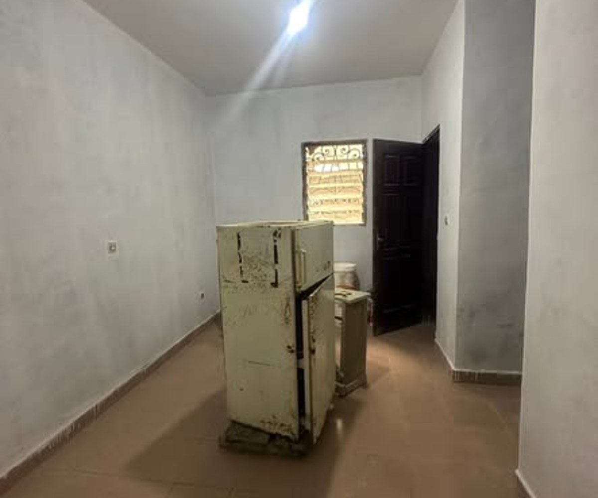 Chambre moderne à louer à PK15