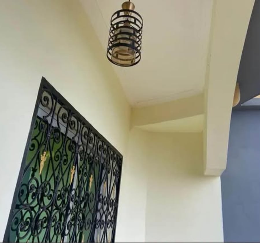 Studio moderne à louer à Mimboman