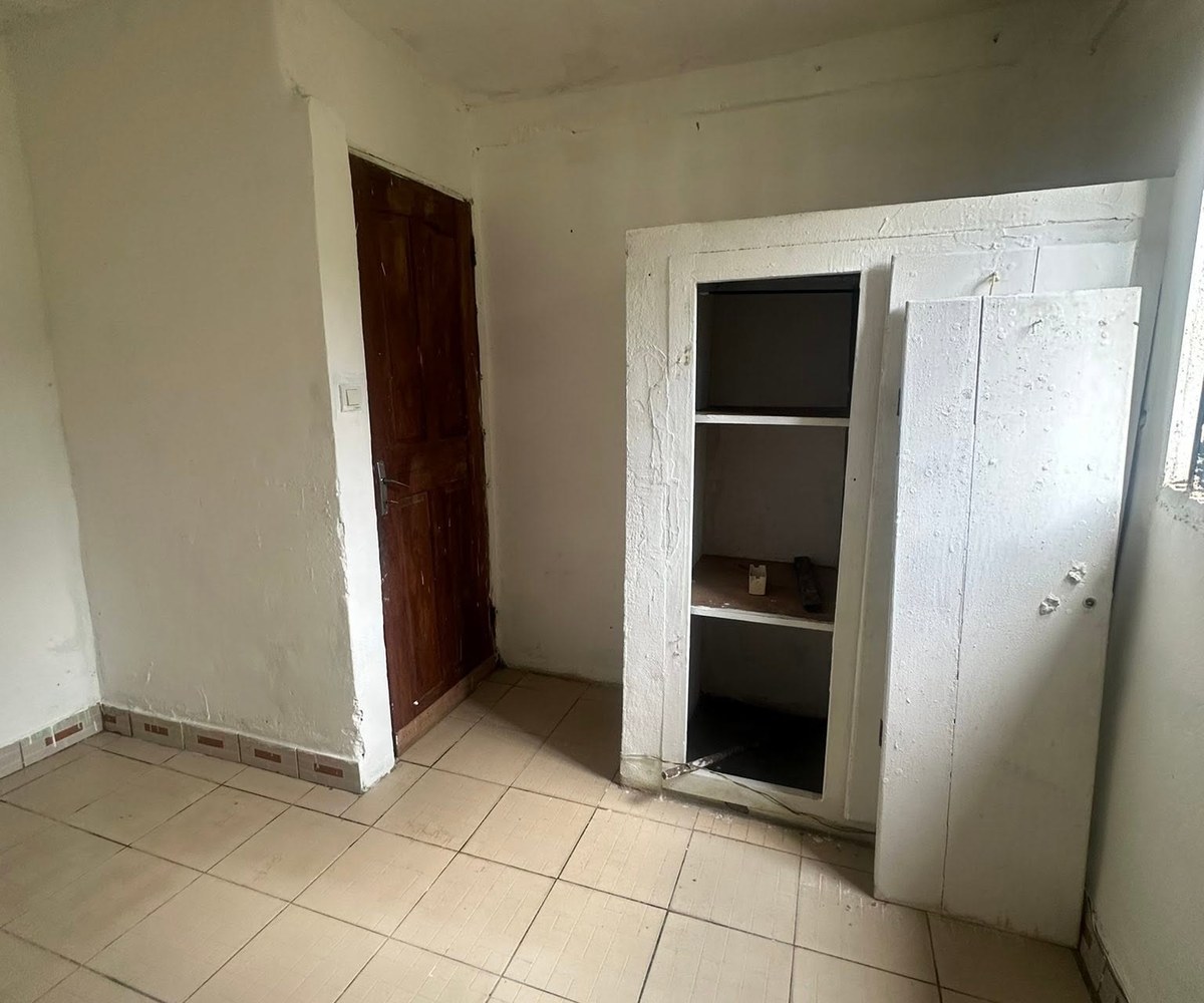 Appartement moderne à PK 10