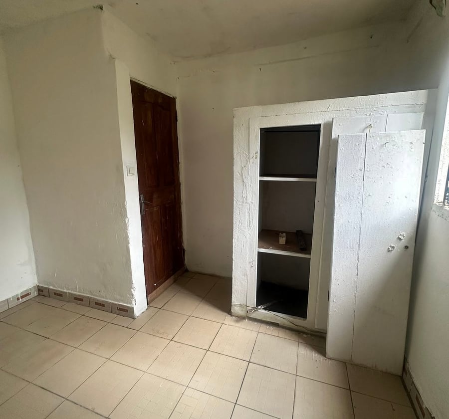 Appartement moderne à PK 10