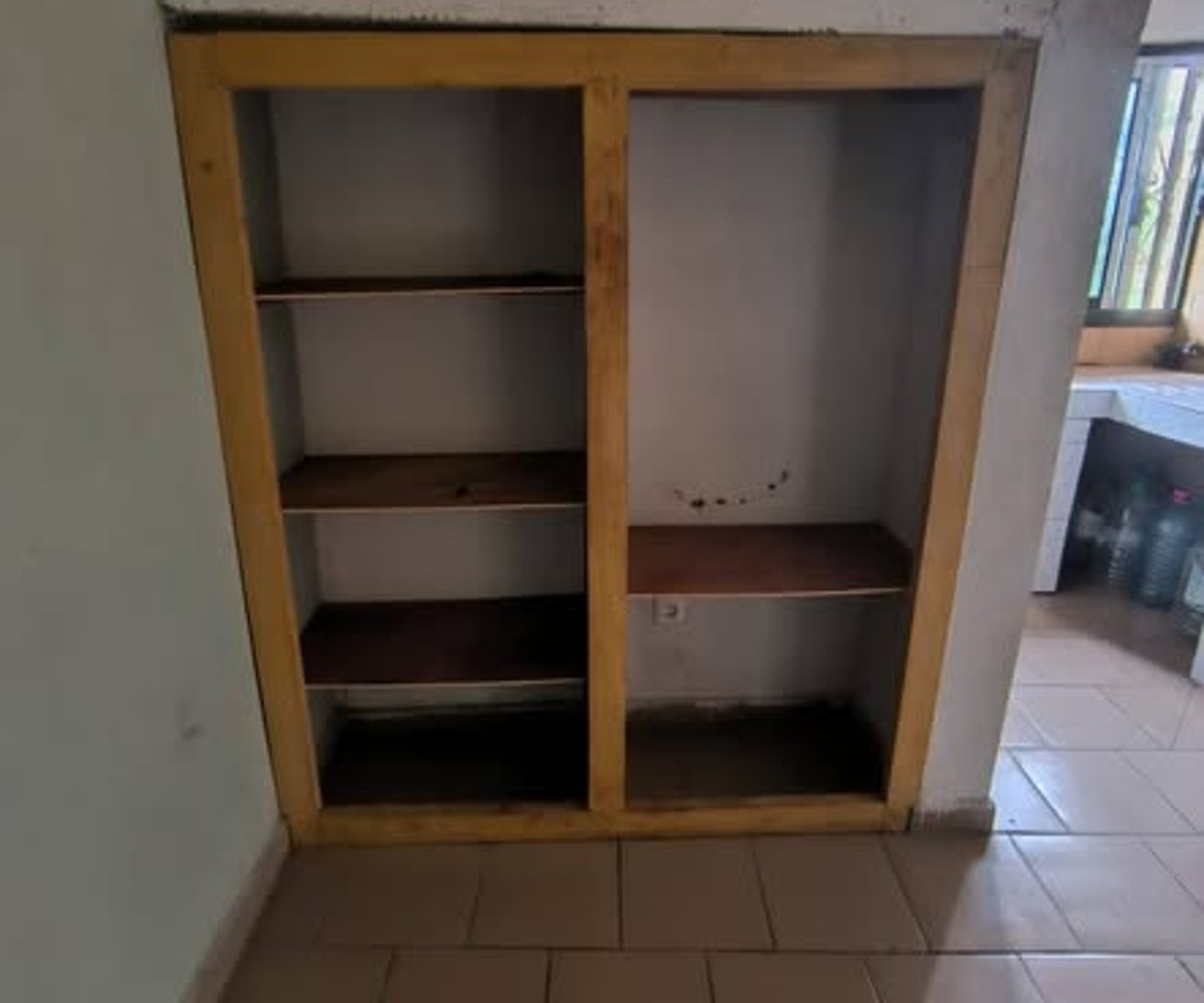 Chambre moderne à louer à Ndogbon Biffaga