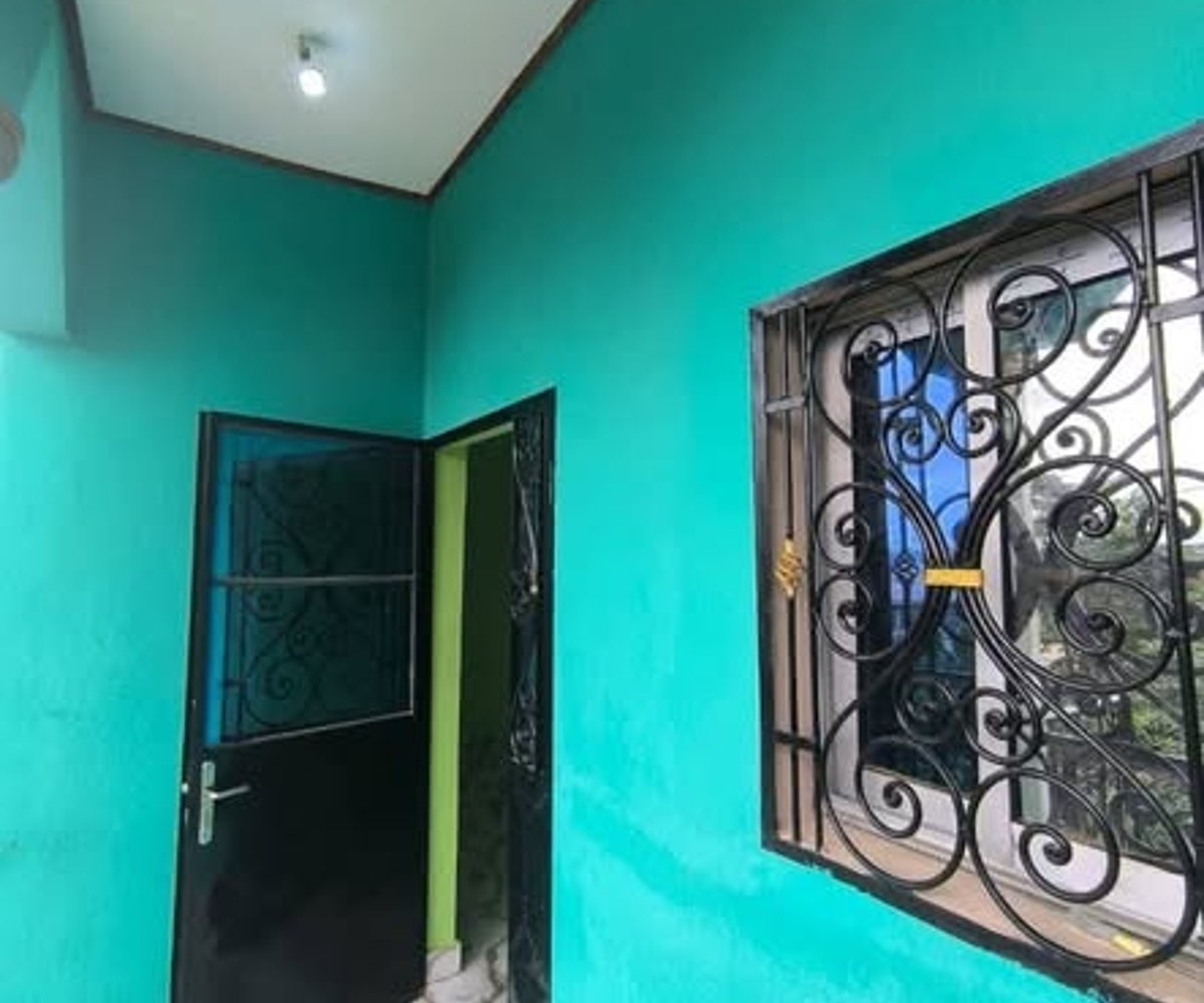 Studio moderne à PK10 Saker, Douala - 60 000 XAF/mois