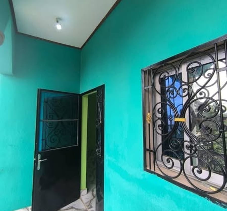 Studio moderne à PK10 Saker, Douala - 60 000 XAF/mois