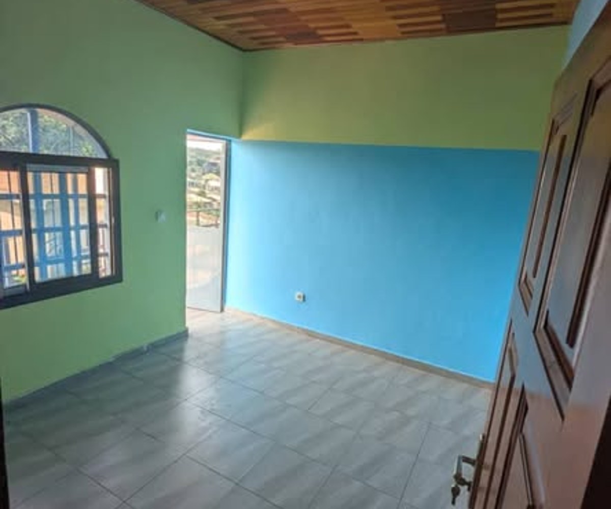 Studio moderne à louer à Ngousso