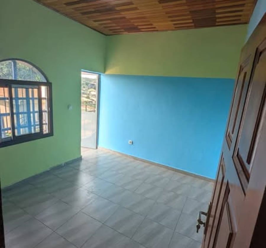 Studio moderne à louer à Ngousso
