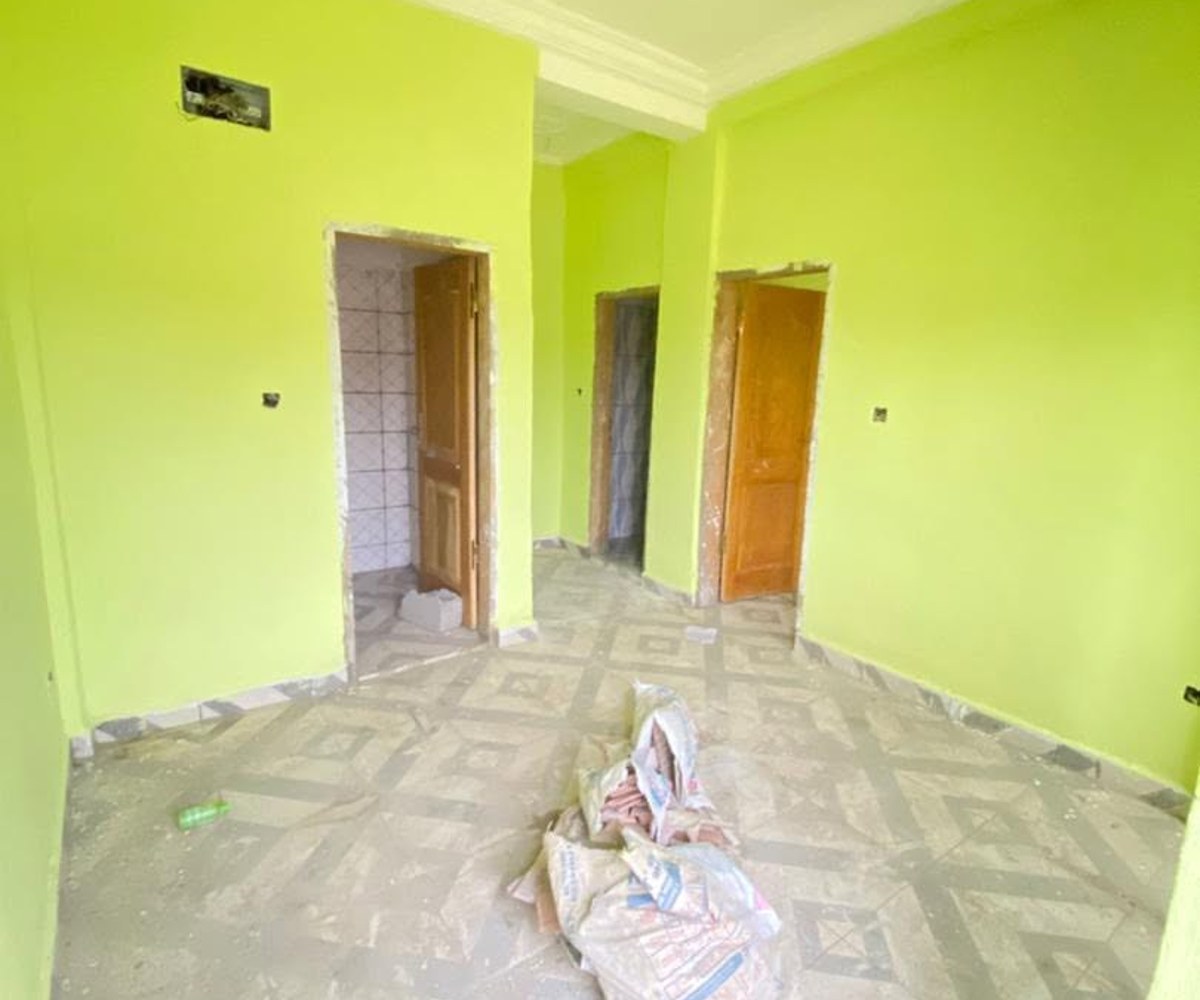 Studio moderne à louer à Biyem-Assi