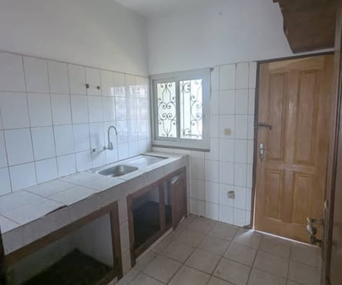 Appartement moderne à louer à Odza