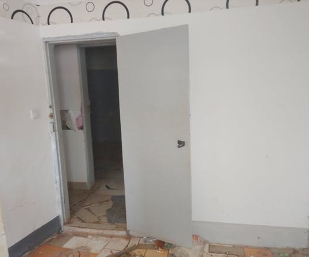 Chambre avec douche interne - Emombo, Yaoundé