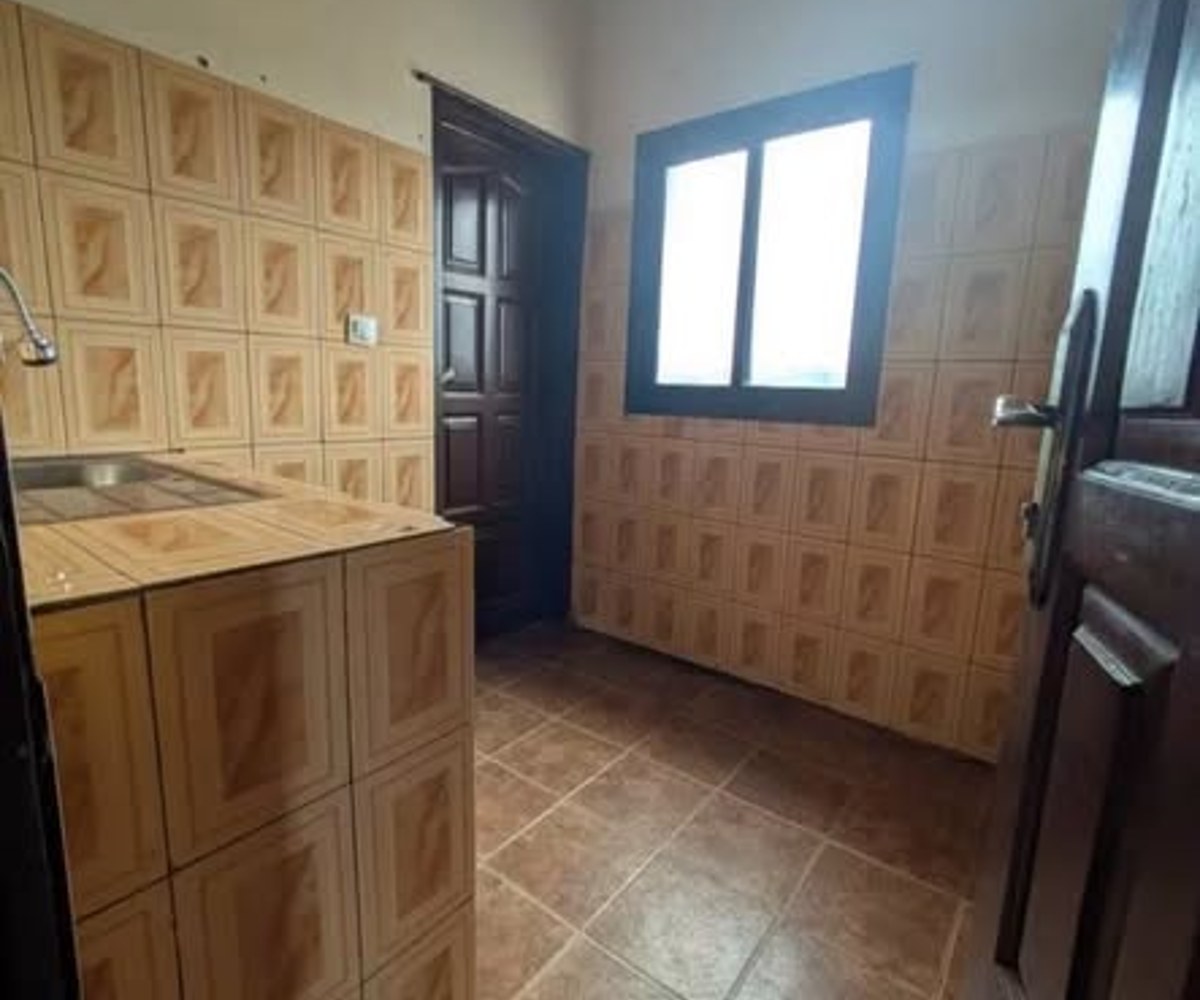 Chambre moderne 3 pièces à Odza Messamendongo