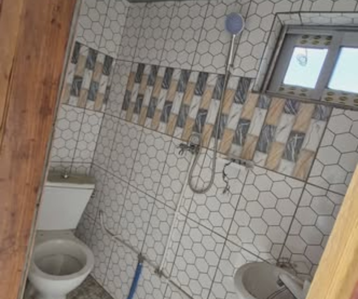 Chambre moderne 2 pièces à Douala Tradex village borne 10