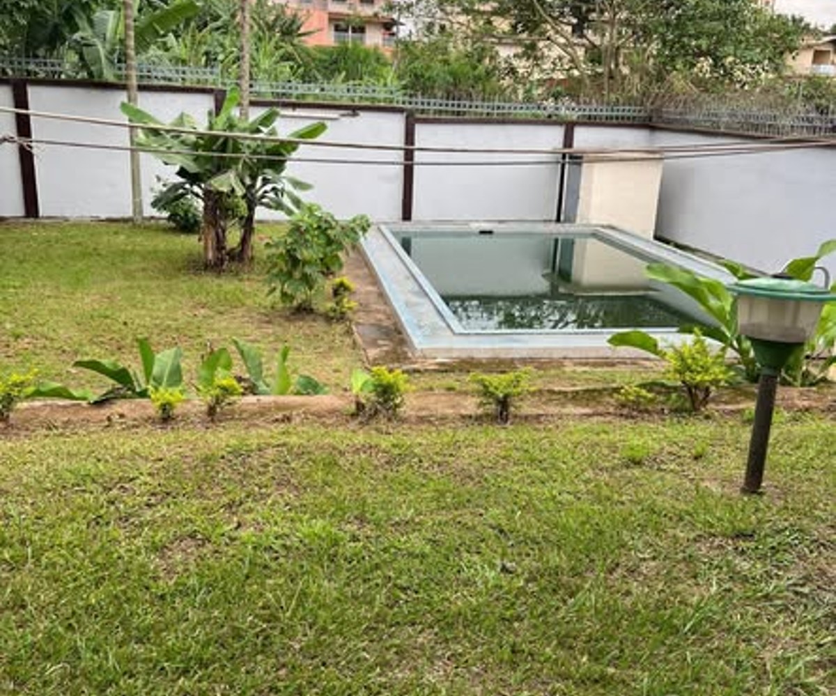 Villa à louer très bon standing - Bastos, Yaoundé