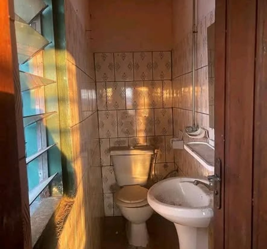 Vaste appartement moderne à Logbaba