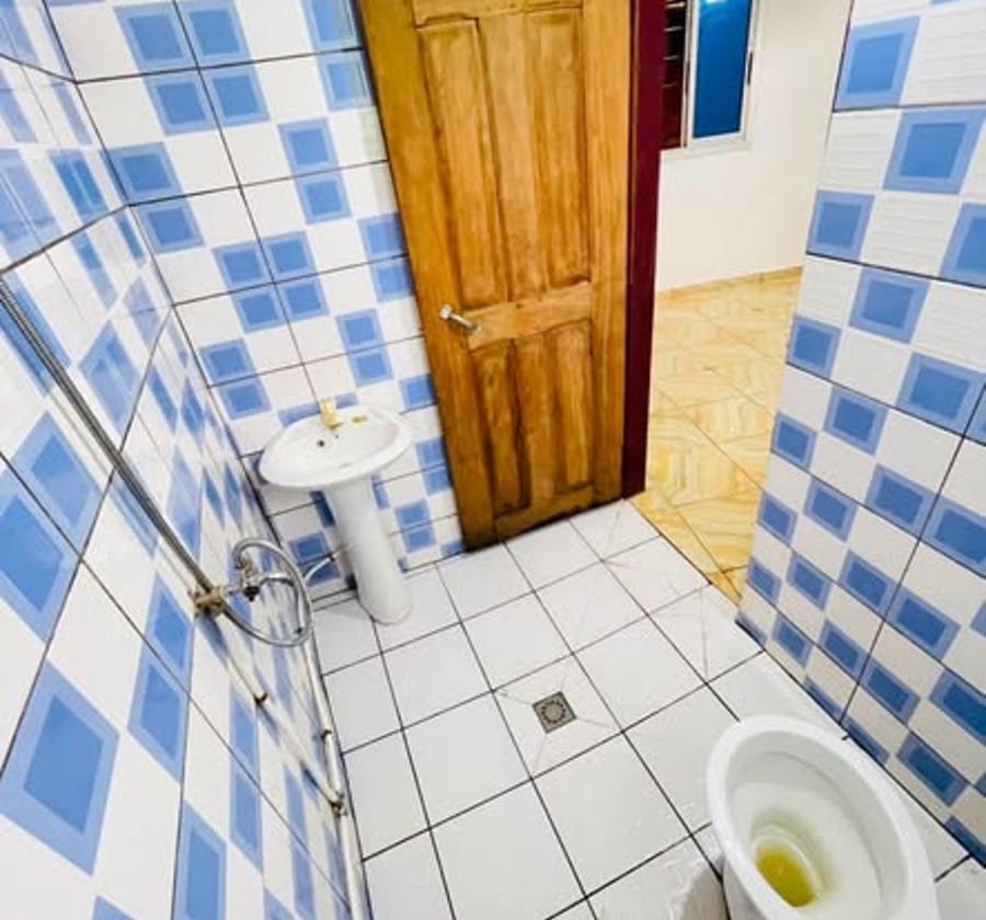 Petit studio moderne à louer – Logpom Bassong