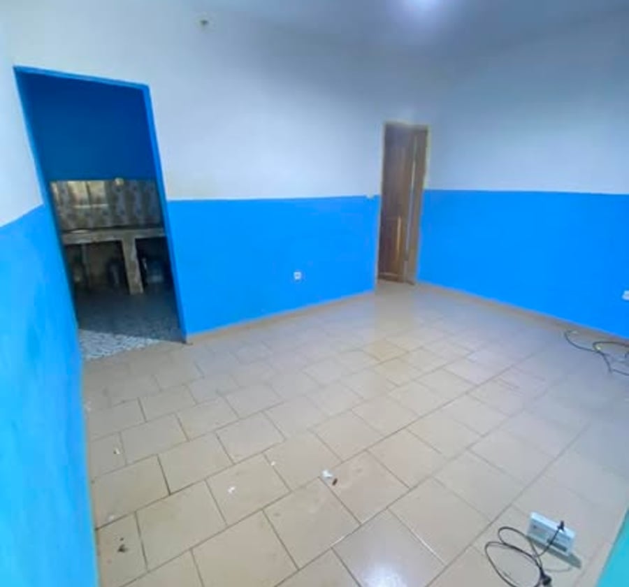 Studio moderne à louer à Etoug-Ebe