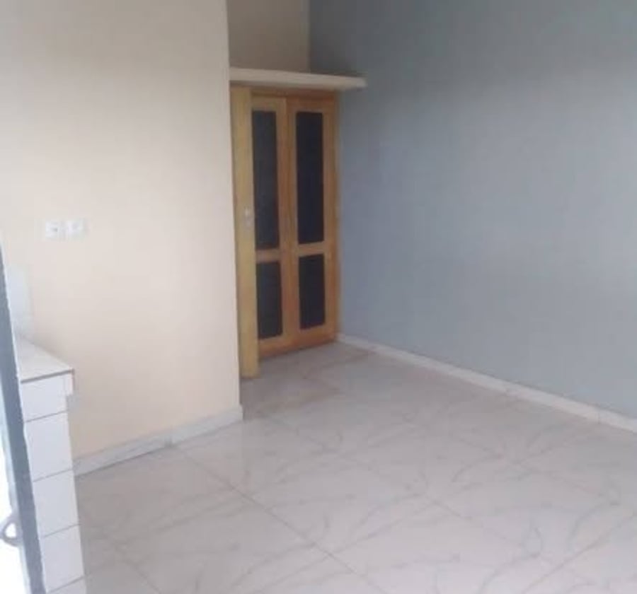 Chambres modernes à louer à Messamendongo
