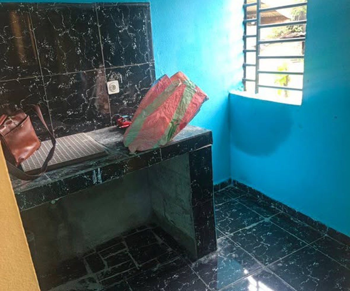 Chambre moderne à PK 10