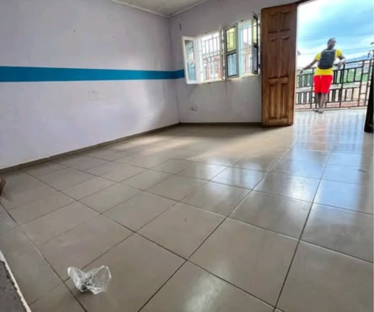 Appartement moderne à louer à Emana - Tradex
