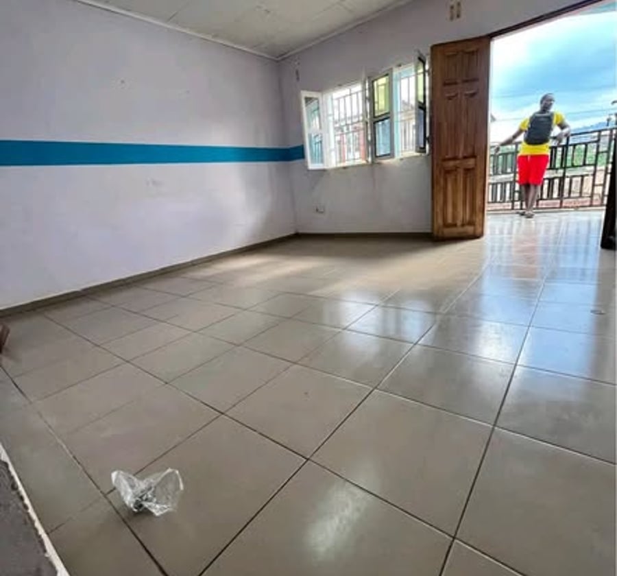 Appartement moderne à louer à Emana - Tradex