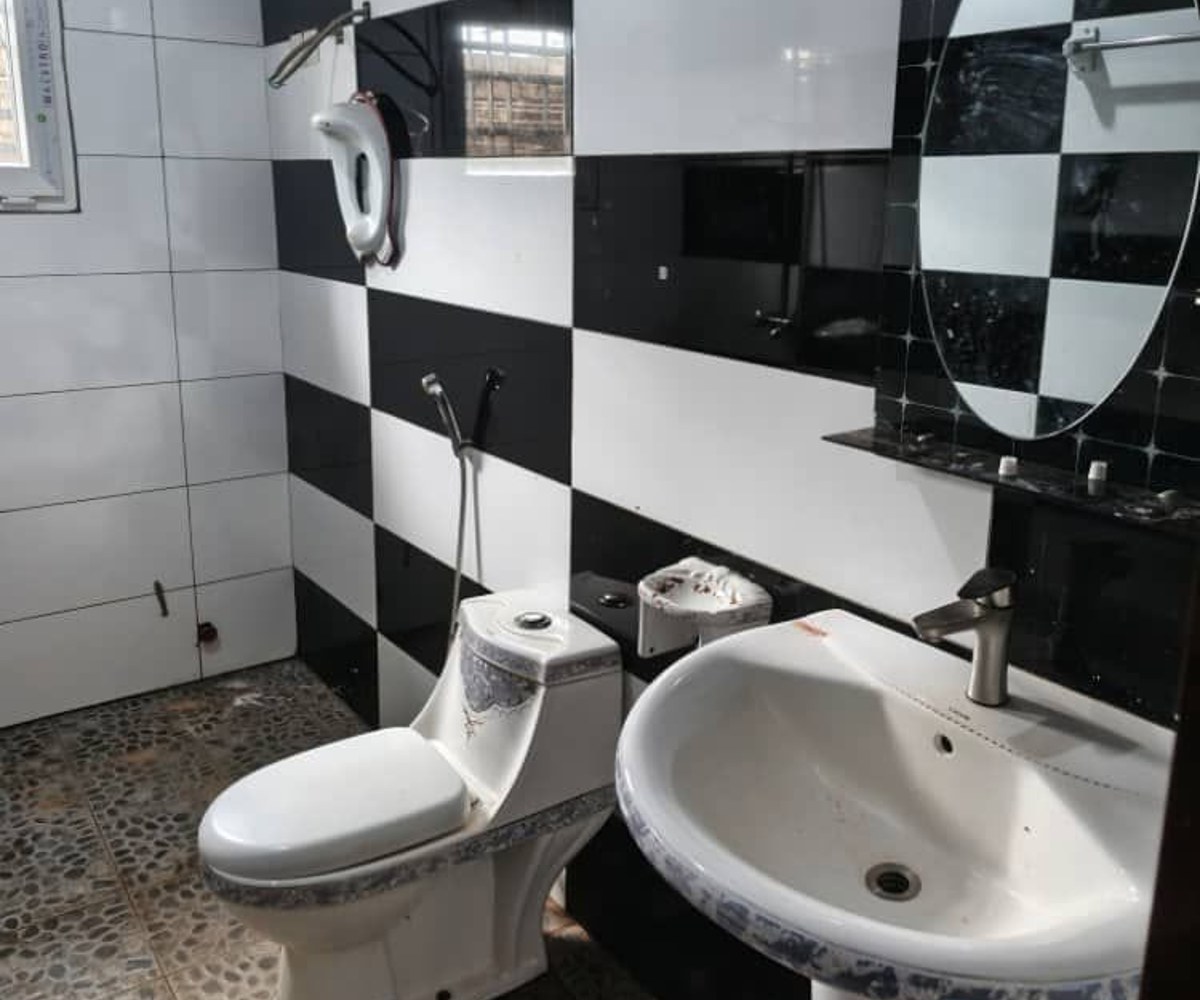 Maison à vendre ou à louer - Yaoundé Nkoabang