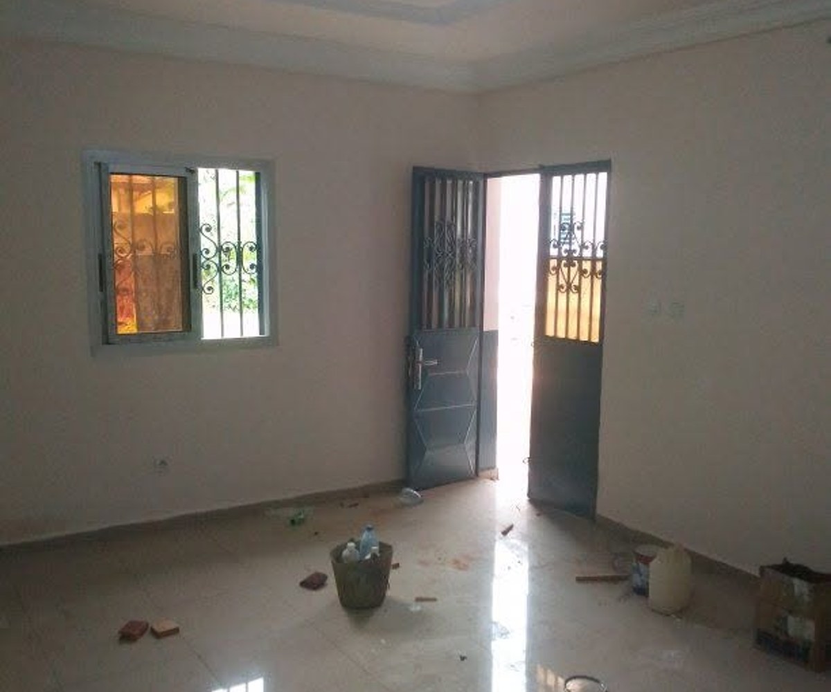 Vaste appartement 2 chambres à Logpom