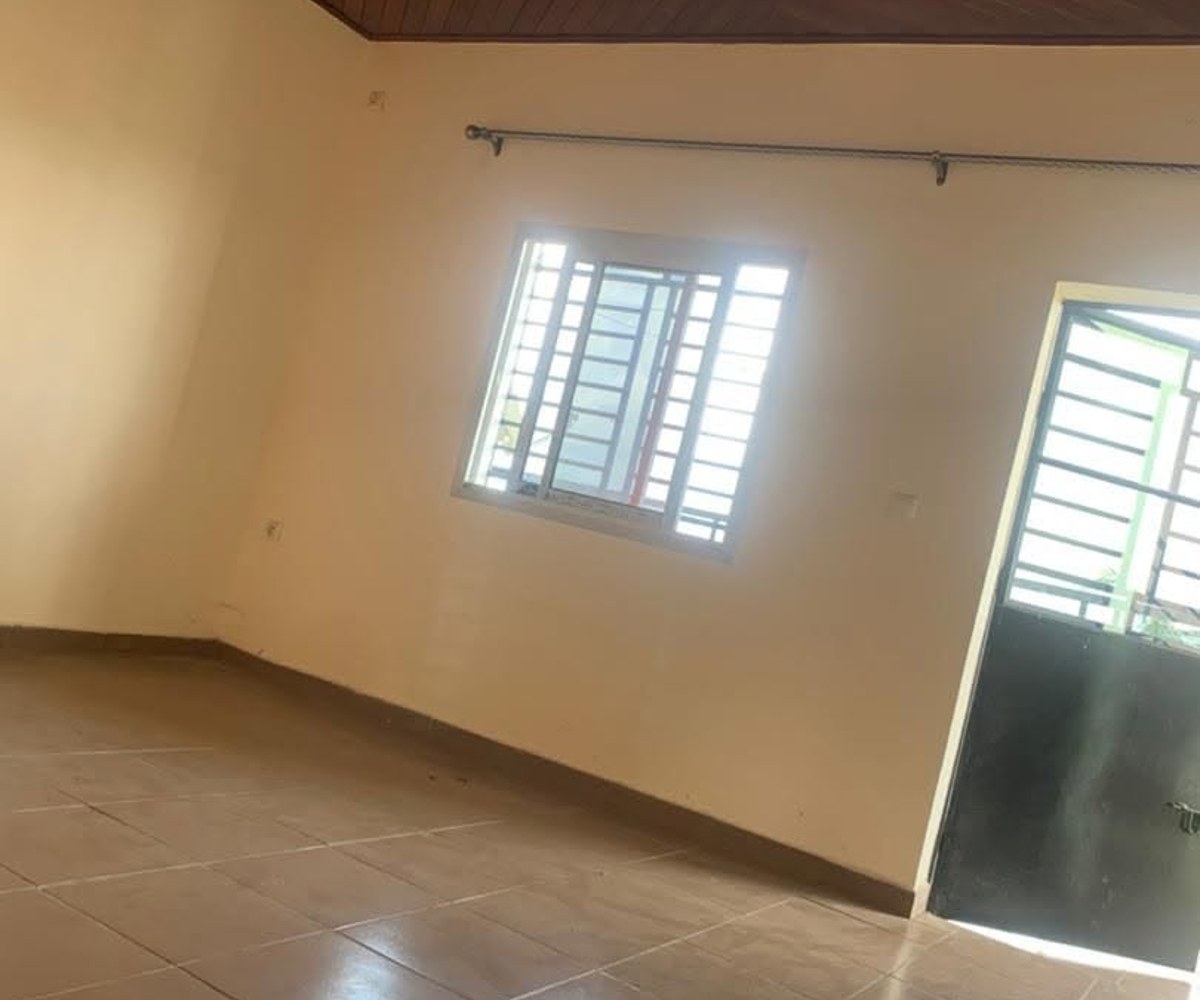 Studio moderne neuf à louer - Village Cogefar, Douala