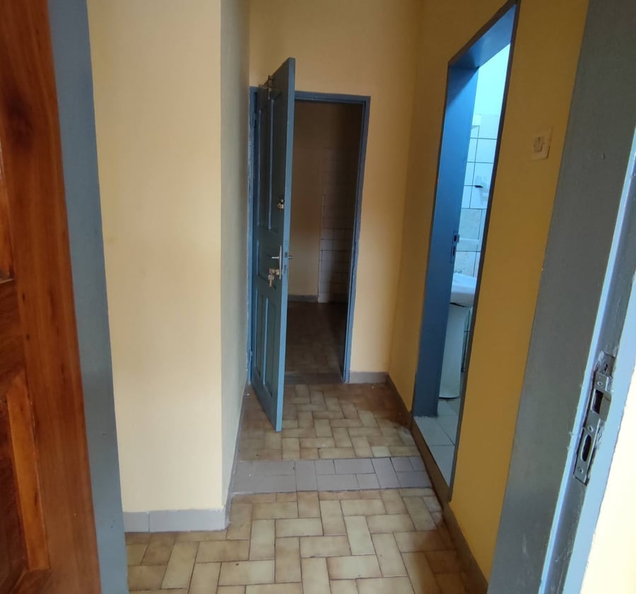 Villa moderne 3 chambres à louer à Titi Garage, Yaoundé