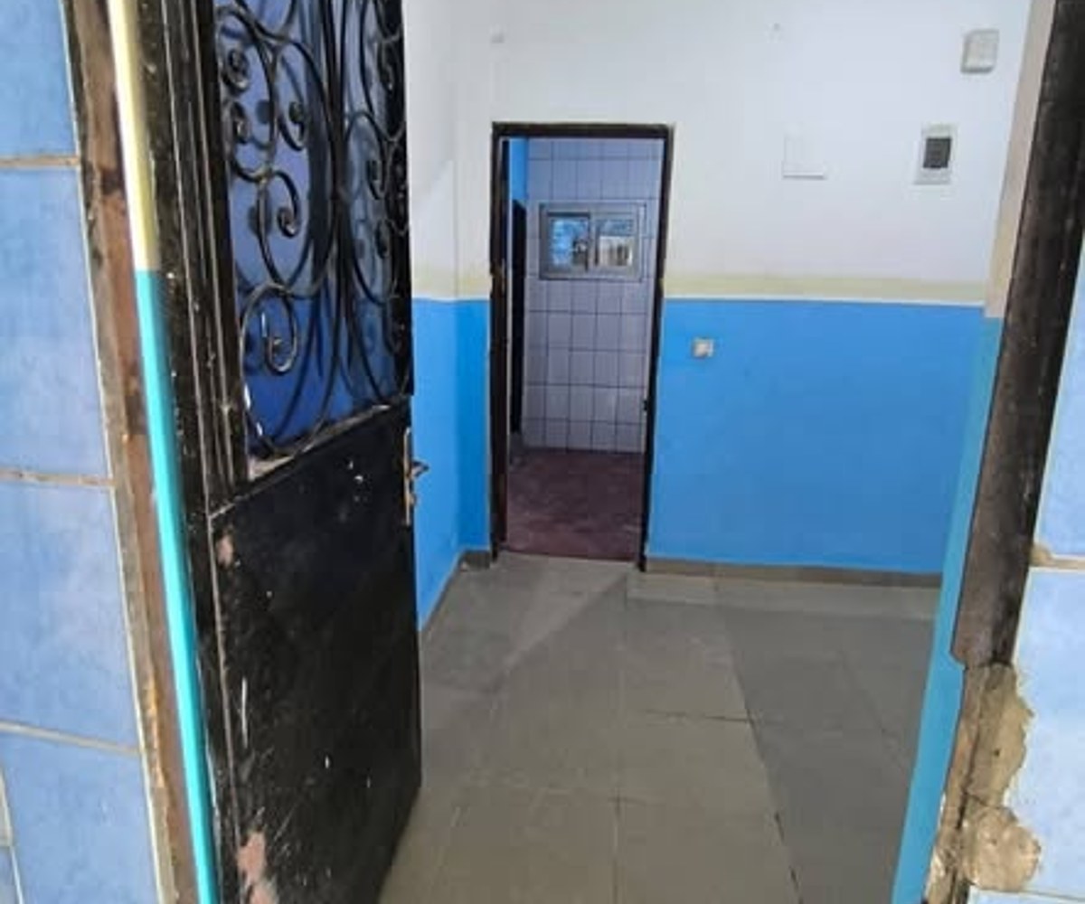 Joli Studio moderne à Ndogbong Vallée Bifaga