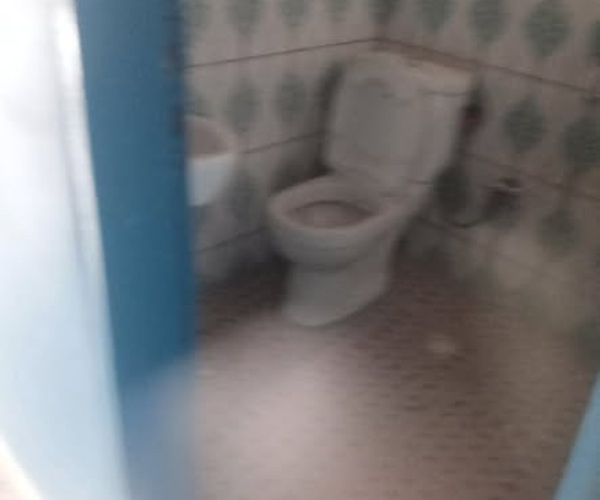 Vaste chambre moderne à Deido Grand Moulin
