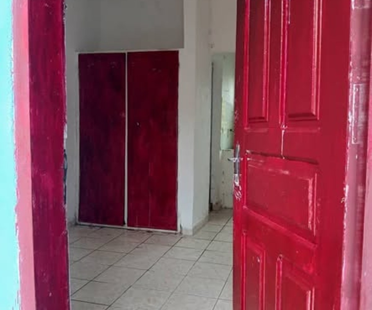 Chambres modernes à louer à Soa - 20 000 FCFA/mois