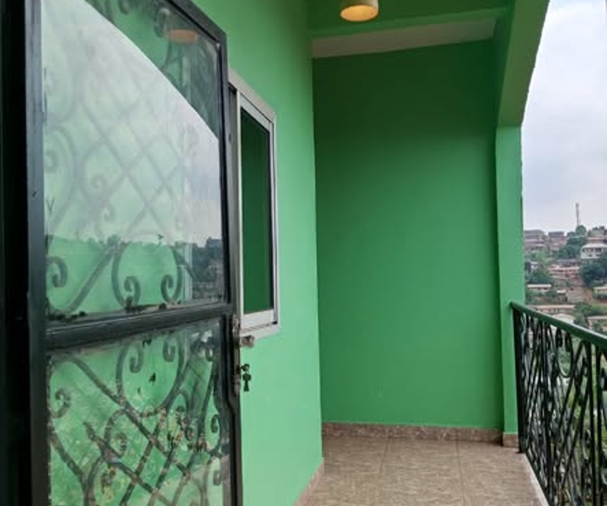 Studio moderne sécurisé à Ndogbassi, Douala