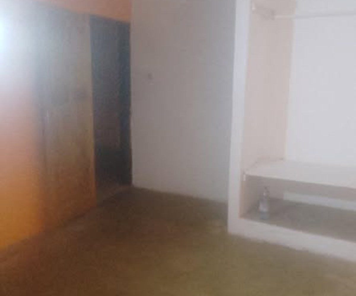 Chambre à louer à Bépanda Omnisports - 15 000 FCFA/mois